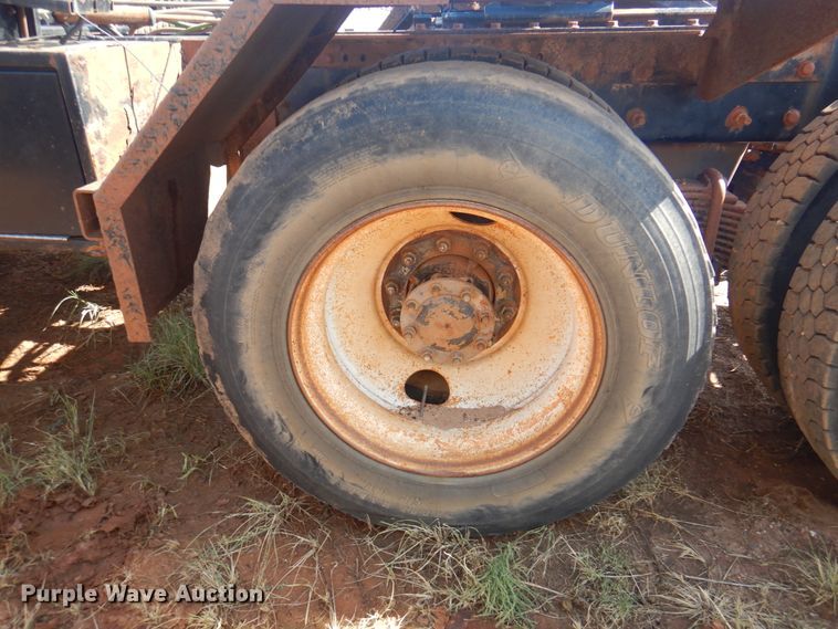 image for item DJ7522 2012 Mack GU713  semi truck