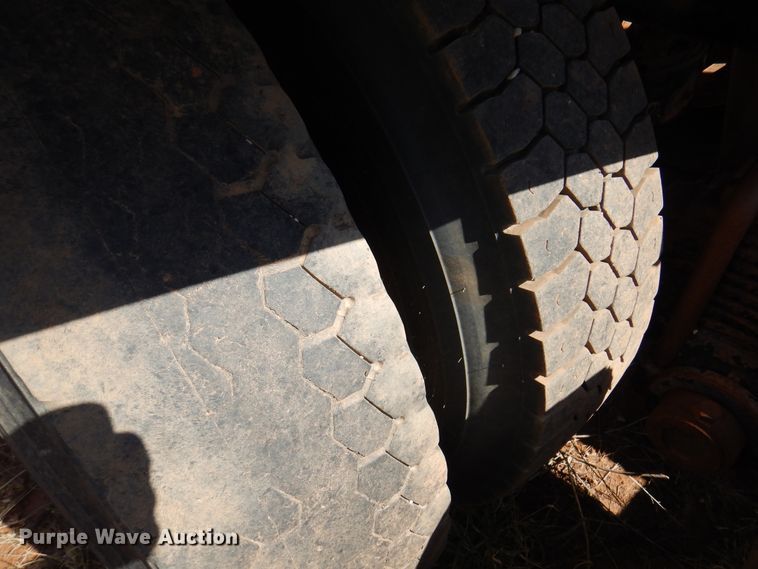 image for item DJ7522 2012 Mack GU713  semi truck