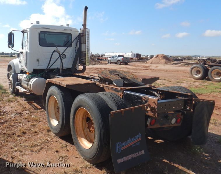 image for item DJ7523 2009 Mack GU713  semi truck