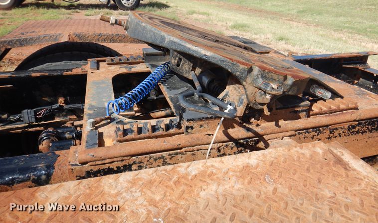 image for item DJ7523 2009 Mack GU713  semi truck