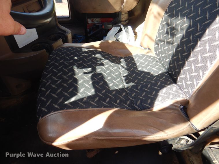 image for item DJ7523 2009 Mack GU713  semi truck