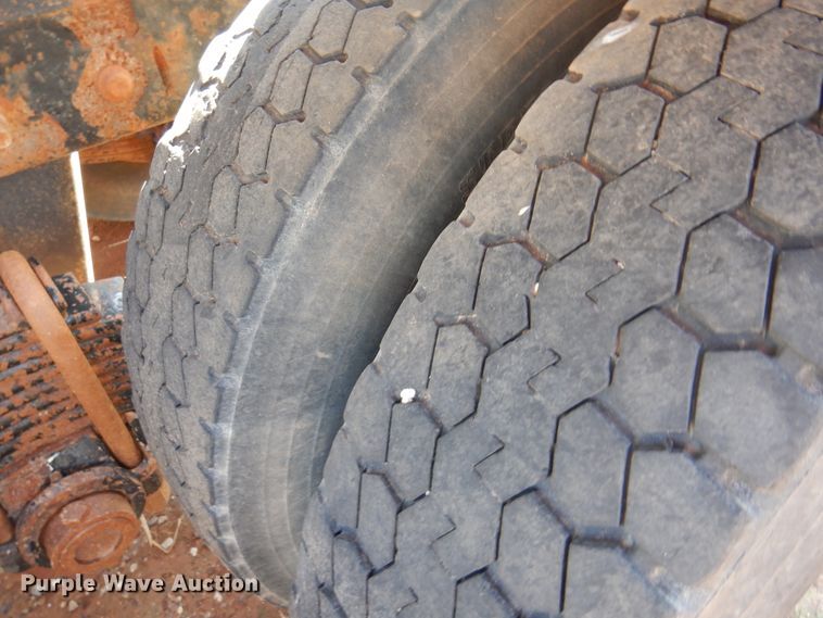 image for item DJ7523 2009 Mack GU713  semi truck