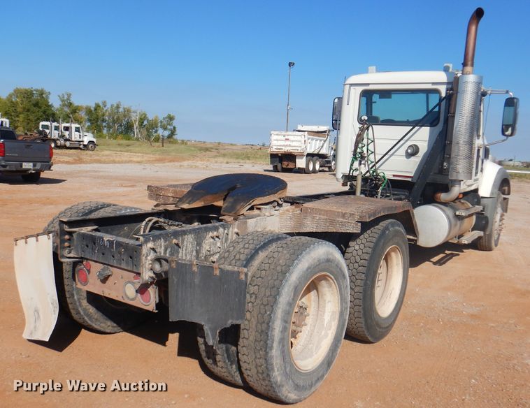 image for item DJ7524 2009 Mack GU713  semi truck