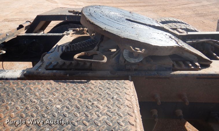 image for item DJ7524 2009 Mack GU713  semi truck