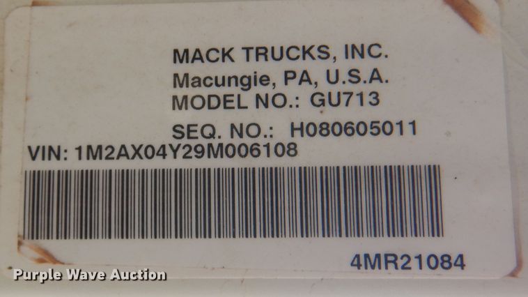image for item DJ7524 2009 Mack GU713  semi truck