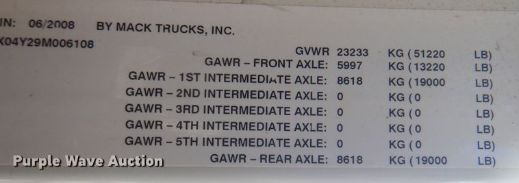 image for item DJ7524 2009 Mack GU713  semi truck