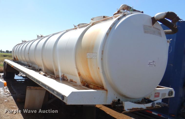 image for item DJ7526 2012 Gallegos  tank trailer