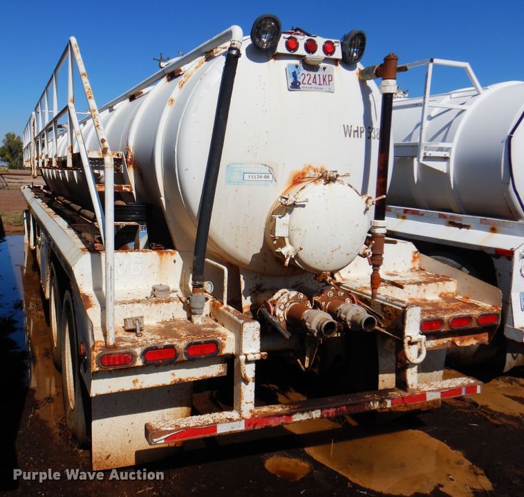 image for item DJ7526 2012 Gallegos  tank trailer