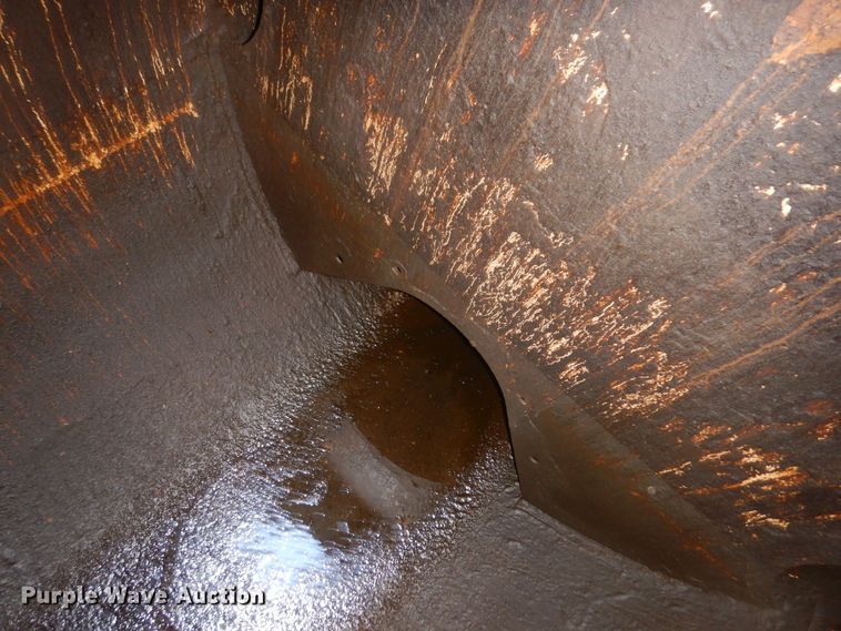 image for item DJ7526 2012 Gallegos  tank trailer