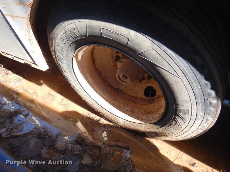 image for item DJ7526 2012 Gallegos  tank trailer