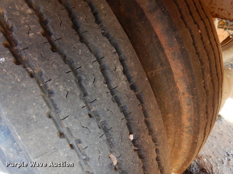 image for item DJ7526 2012 Gallegos  tank trailer