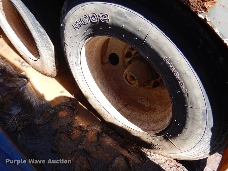 image for item DJ7526 2012 Gallegos  tank trailer