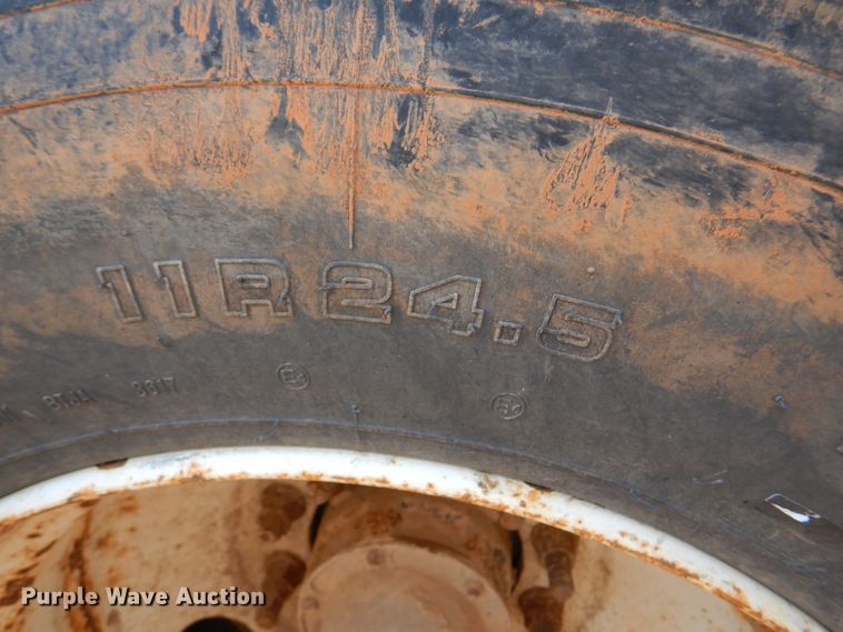 image for item DJ7526 2012 Gallegos  tank trailer