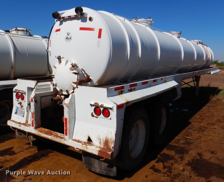 image for item DJ7527 2005 Eagle EV13  tank trailer