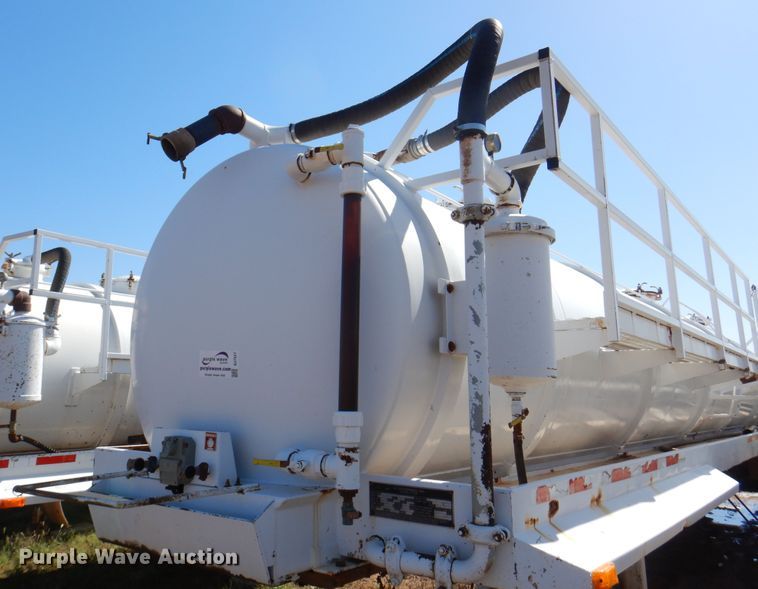 image for item DJ7527 2005 Eagle EV13  tank trailer