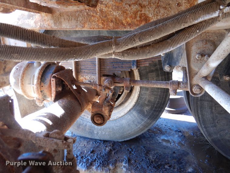 image for item DJ7527 2005 Eagle EV13  tank trailer