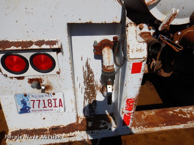 image for item DJ7527 2005 Eagle EV13  tank trailer