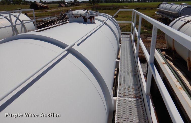 image for item DJ7527 2005 Eagle EV13  tank trailer