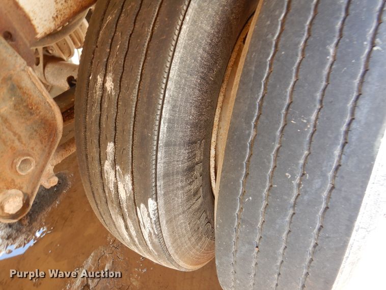 image for item DJ7527 2005 Eagle EV13  tank trailer