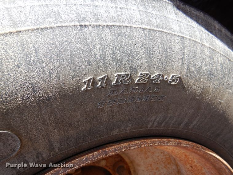 image for item DJ7527 2005 Eagle EV13  tank trailer