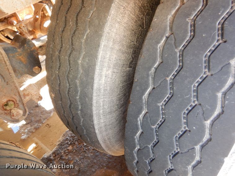 image for item DJ7527 2005 Eagle EV13  tank trailer