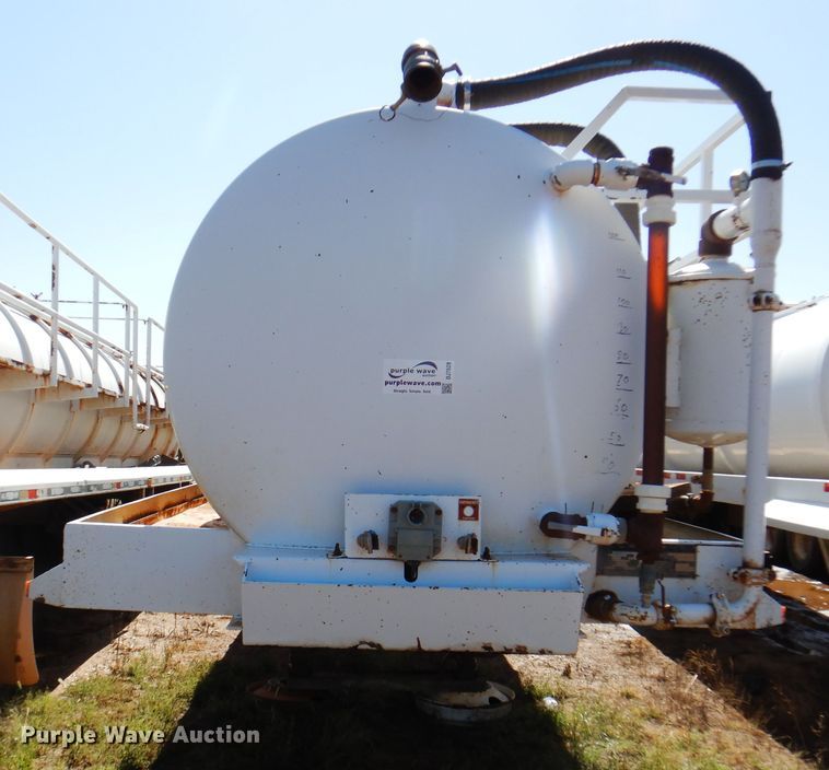 image for item DJ7528 2006 Eagle V-130  tank trailer