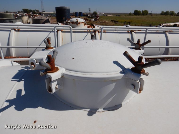 image for item DJ7528 2006 Eagle V-130  tank trailer