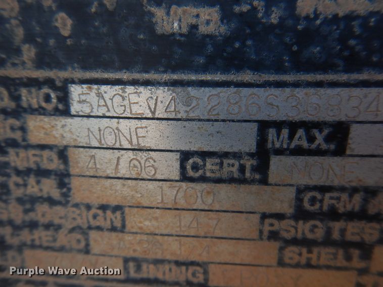 image for item DJ7528 2006 Eagle V-130  tank trailer