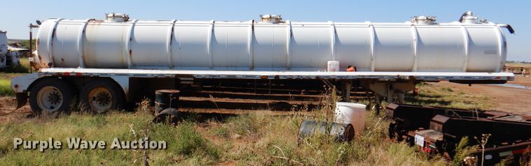 image for item DJ7529 2012 Gallegos  tank trailer