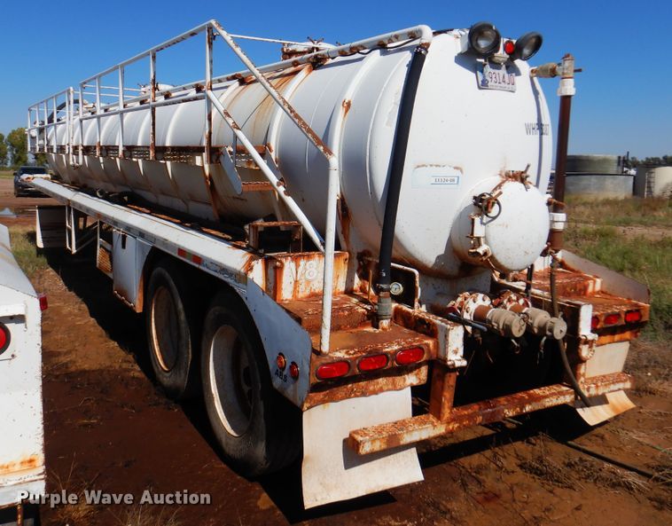 image for item DJ7529 2012 Gallegos  tank trailer