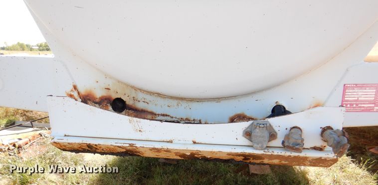 image for item DJ7529 2012 Gallegos  tank trailer