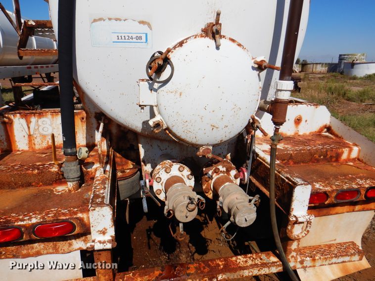 image for item DJ7529 2012 Gallegos  tank trailer