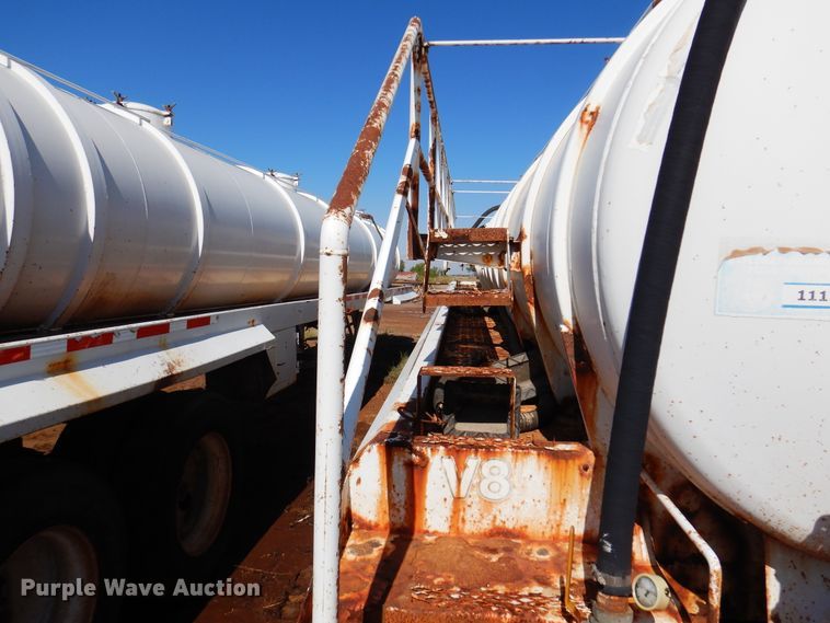 image for item DJ7529 2012 Gallegos  tank trailer