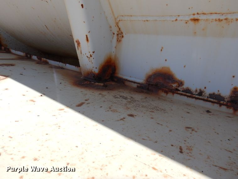 image for item DJ7529 2012 Gallegos  tank trailer