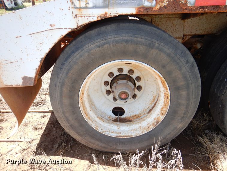 image for item DJ7529 2012 Gallegos  tank trailer