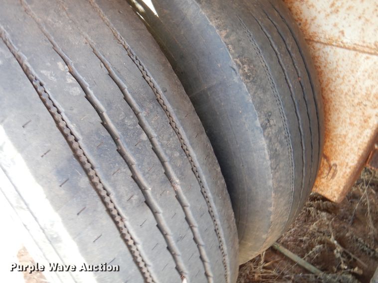 image for item DJ7529 2012 Gallegos  tank trailer