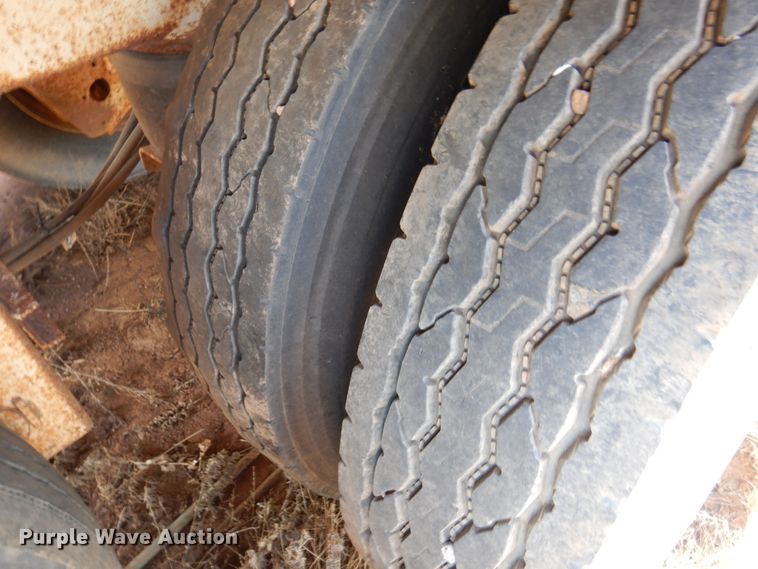 image for item DJ7529 2012 Gallegos  tank trailer