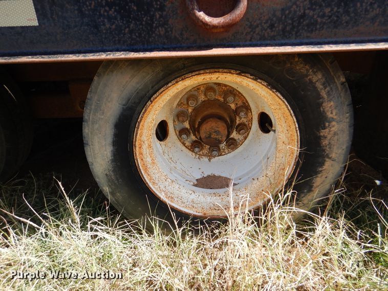 image for item DJ7530 2006 Belsche  equipment trailer