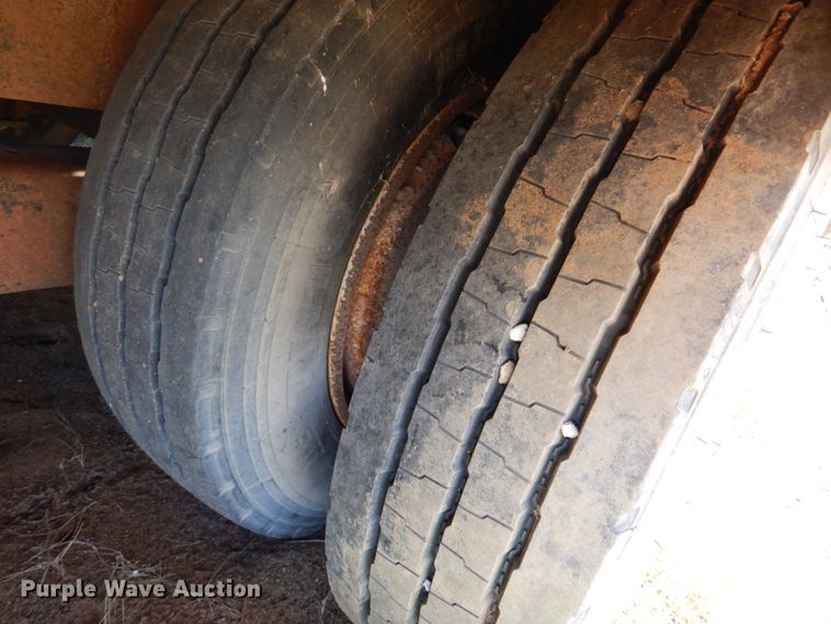 image for item DJ7530 2006 Belsche  equipment trailer