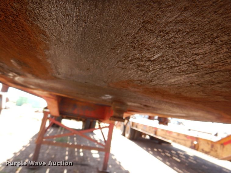 image for item DJ7534 1980 Aztec FCB-7538  flatbed trailer