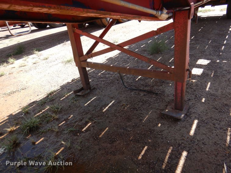 image for item DJ7534 1980 Aztec FCB-7538  flatbed trailer