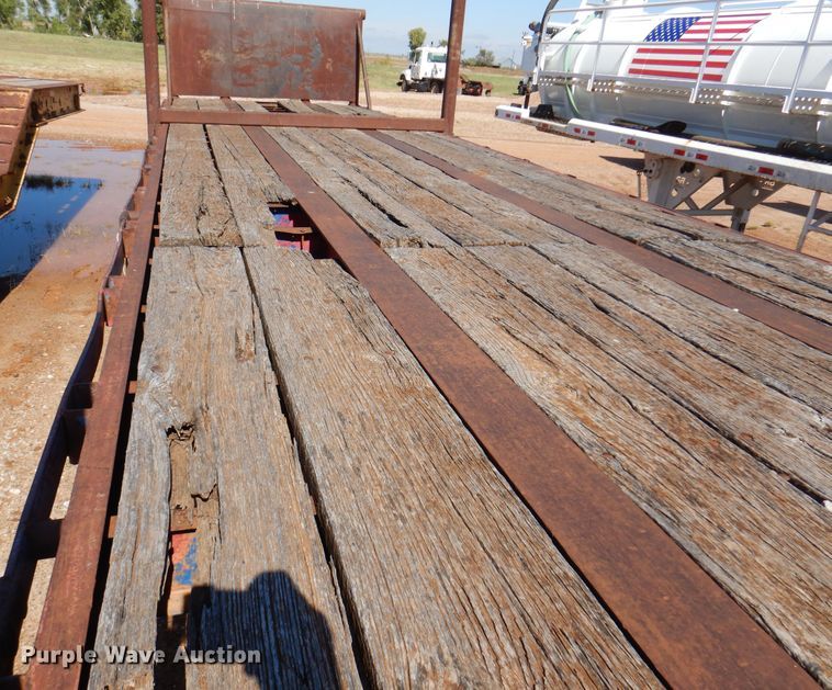 image for item DJ7534 1980 Aztec FCB-7538  flatbed trailer