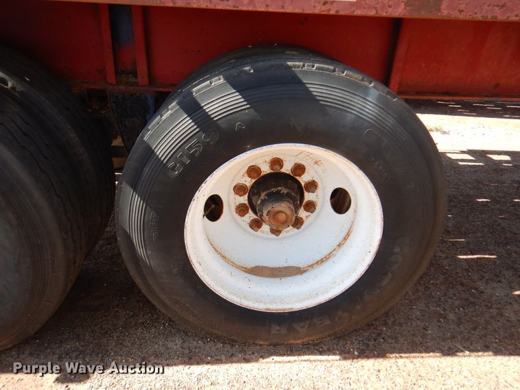 image for item DJ7534 1980 Aztec FCB-7538  flatbed trailer