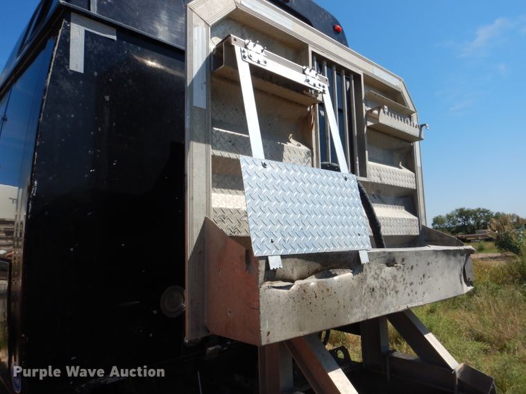 image for item DJ8873 1999 Western Star 4964FX  semi truck