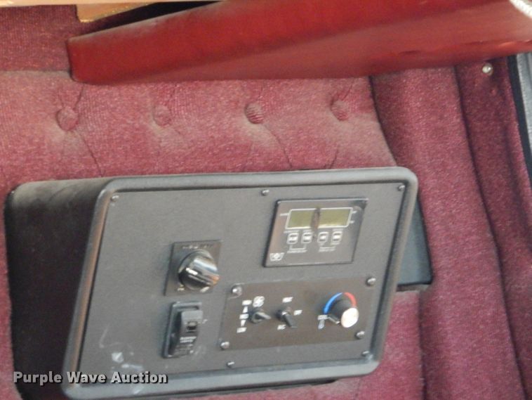 image for item DJ8873 1999 Western Star 4964FX  semi truck