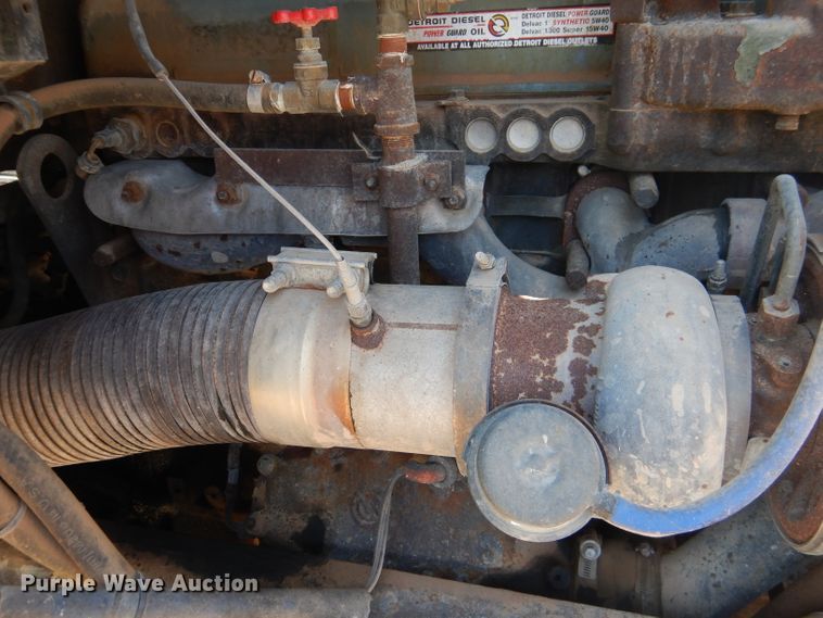 image for item DJ8873 1999 Western Star 4964FX  semi truck