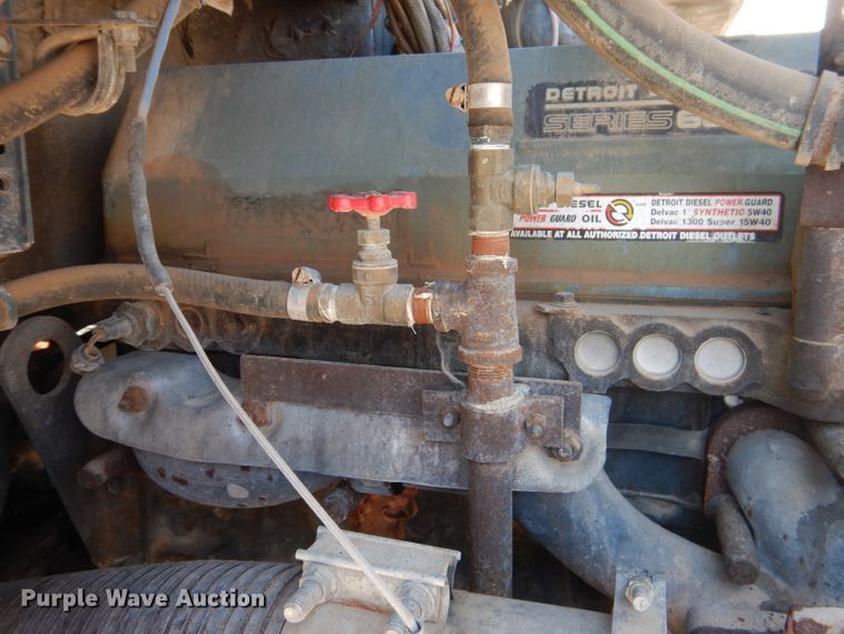 image for item DJ8873 1999 Western Star 4964FX  semi truck