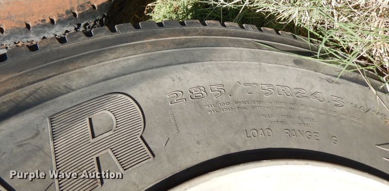 image for item DJ8873 1999 Western Star 4964FX  semi truck