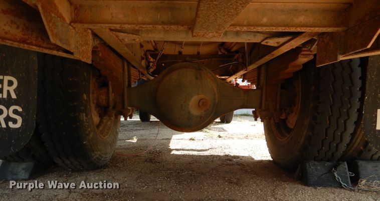 image for item DJ8877 1992 Chevrolet C7500  fuel truck