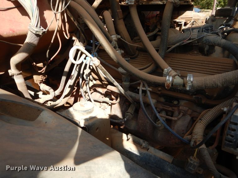 image for item DJ8877 1992 Chevrolet C7500  fuel truck